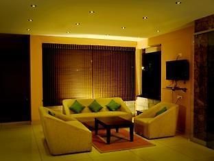 Eden Suites Бангалор Екстериор снимка